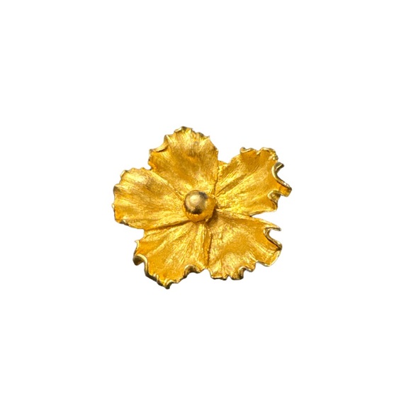 Gold Flower Brooch - Picture 1 of 5